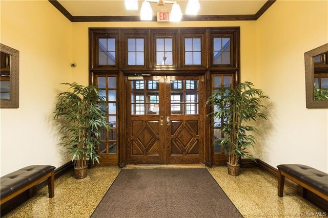 68 E Hartsdale Avenue 4E, Hartsdale, NY 10530