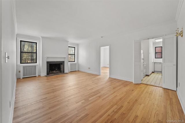 68 E Hartsdale Avenue 4E, Hartsdale, NY 10530