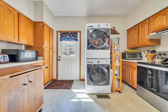 841 Bedford RD, Vinton, VA 24179