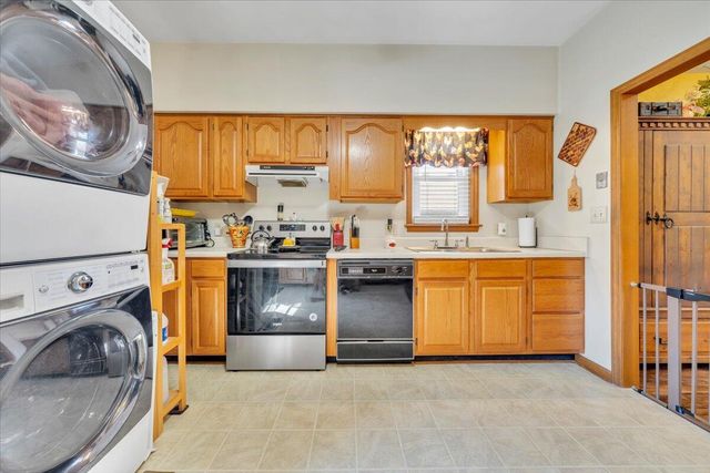 841 Bedford RD, Vinton, VA 24179