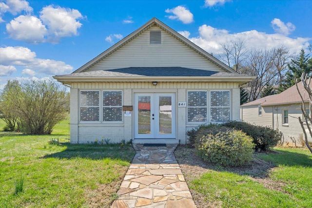 841 Bedford RD, Vinton, VA 24179