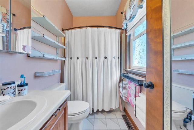 841 Bedford RD, Vinton, VA 24179