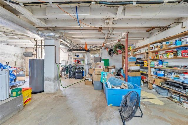 841 Bedford RD, Vinton, VA 24179