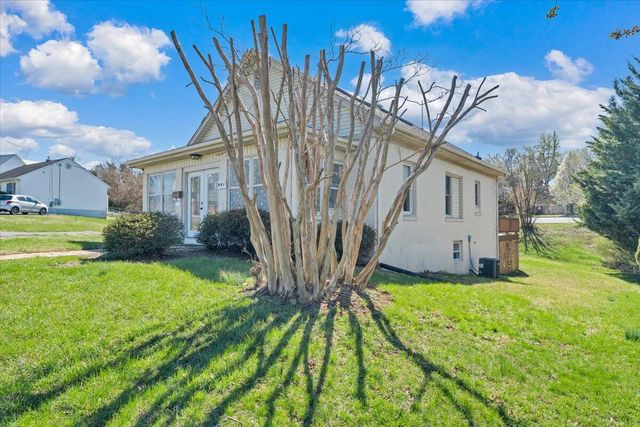 841 Bedford RD, Vinton, VA 24179