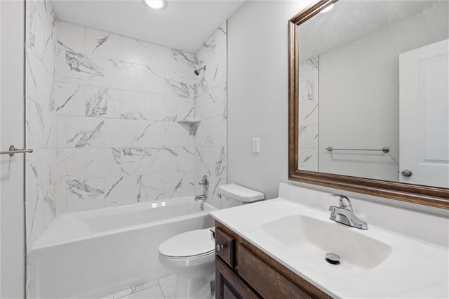 12216 E 89th Terrace, Kansas City, MO 64138