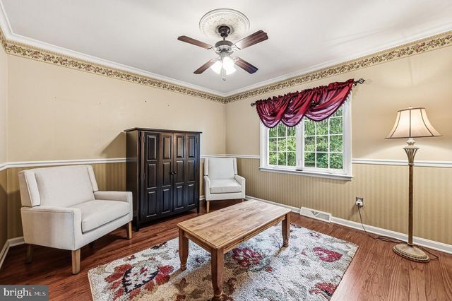 663 SERRILL DR, Hatboro, PA 19040