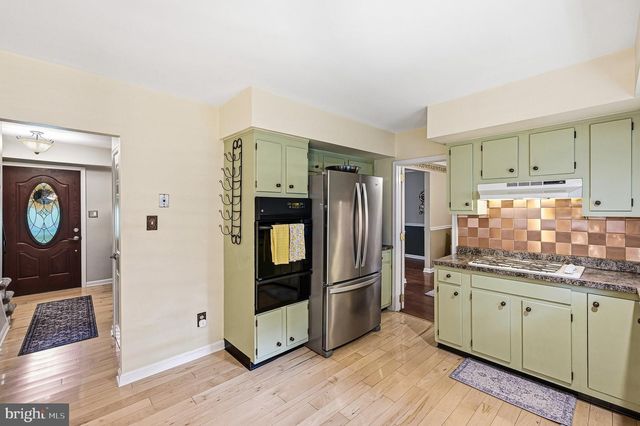 663 SERRILL DR, Hatboro, PA 19040