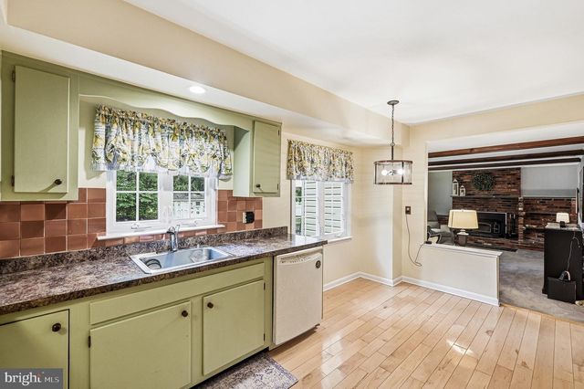 663 SERRILL DR, Hatboro, PA 19040