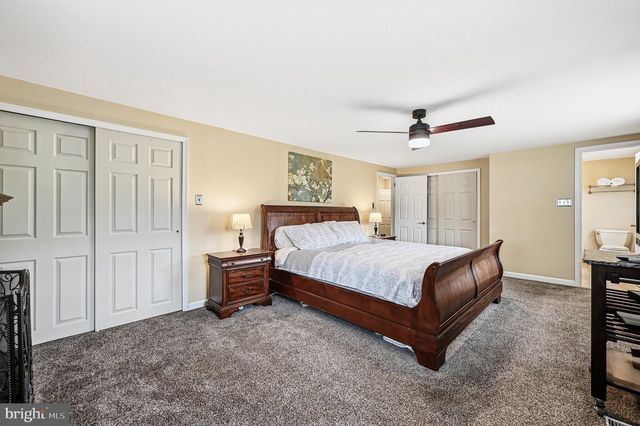 663 SERRILL DR, Hatboro, PA 19040
