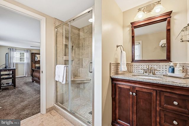 663 SERRILL DR, Hatboro, PA 19040