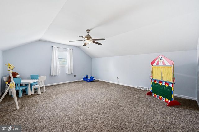 663 SERRILL DR, Hatboro, PA 19040