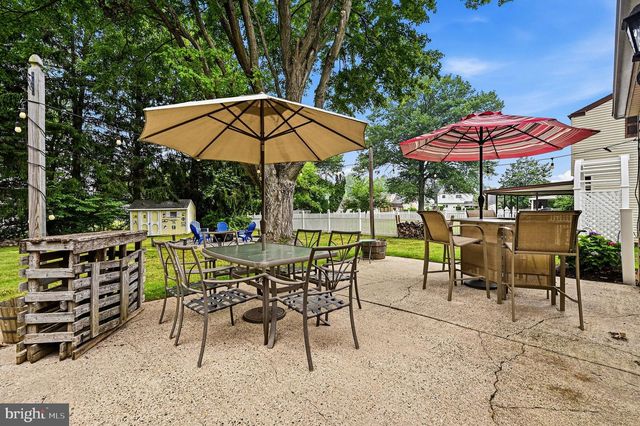 663 SERRILL DR, Hatboro, PA 19040