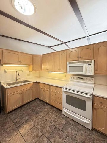 3121 Glendale AVENUE, La Crosse, WI 54601