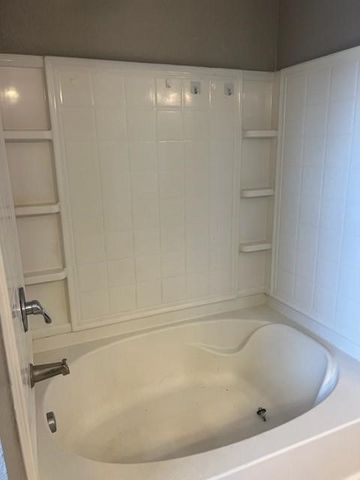 208 Billy Wickliffe Drive, Wilmer, TX 75172