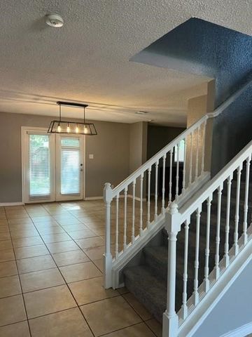 208 Billy Wickliffe Drive, Wilmer, TX 75172