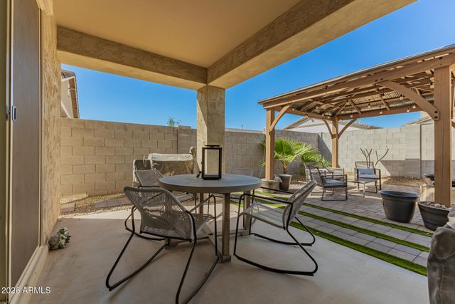 17322 W VALENTINE Street, Surprise, AZ 85388