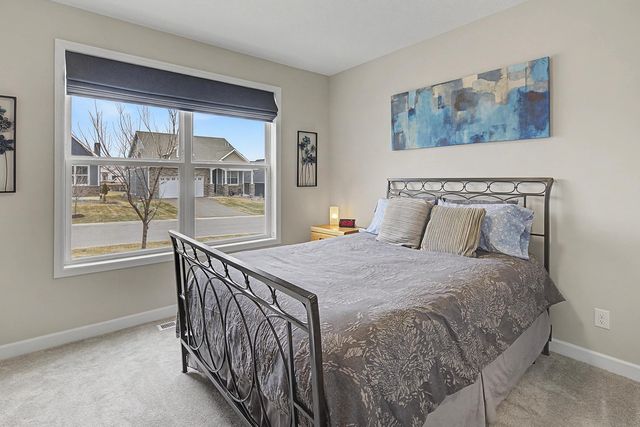 17917 Gresford Lane, Lakeville, MN 55044