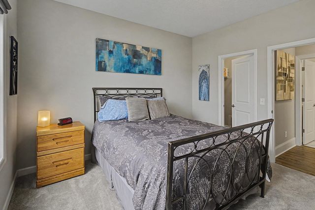 17917 Gresford Lane, Lakeville, MN 55044