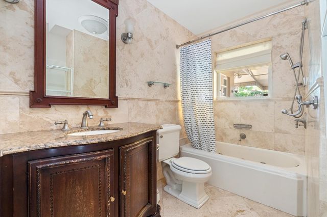 5930 NE 21st Dr, Fort Lauderdale, FL 33308