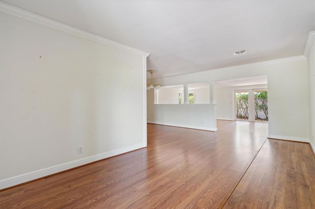 5930 NE 21st Dr, Fort Lauderdale, FL 33308