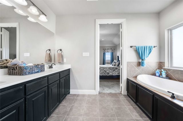 3508 Laurenwood Drive, Crowley, TX 76036