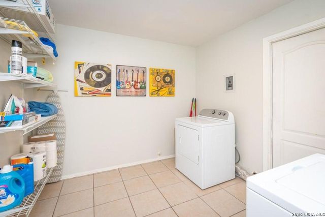 4415 Chedder, San Antonio, TX 78229