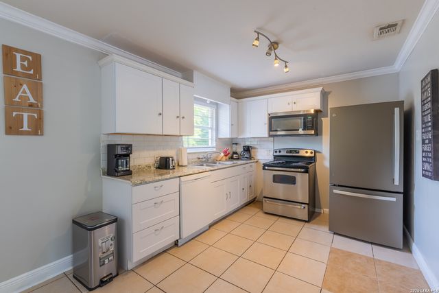 4415 Chedder, San Antonio, TX 78229