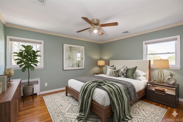 5 Highpoint Drive, Huntington, NY 11743