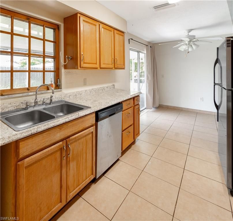 4848 Ipswitch CT, FORT MYERS, FL 33907 — photo 5