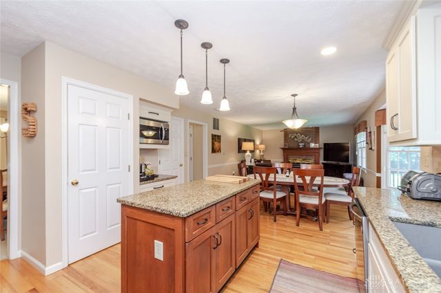 6749 Penridge Drive, Centerville, OH 45459