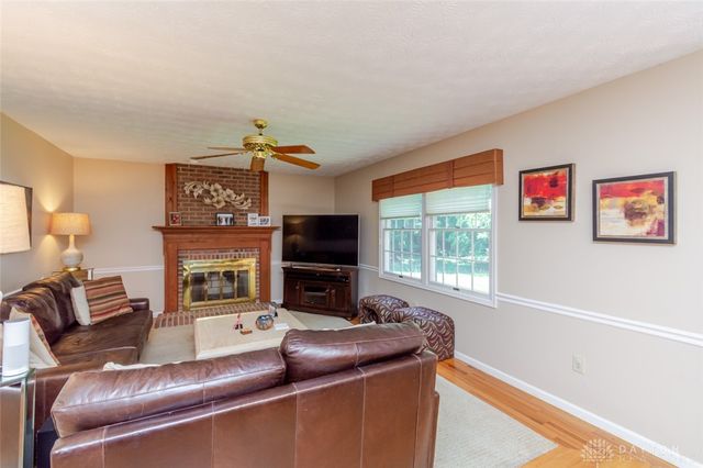 6749 Penridge Drive, Centerville, OH 45459