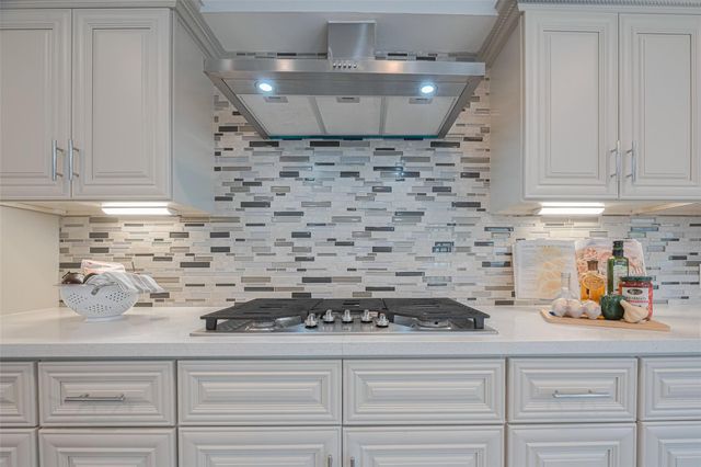 15600 Barkers Landing Road 20, Houston, TX 77079