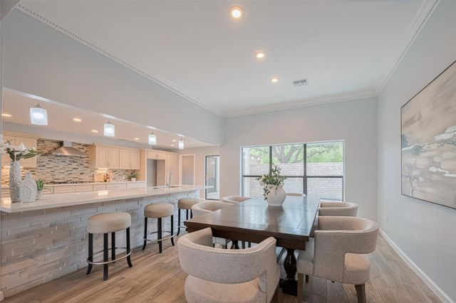 15600 Barkers Landing Road 20, Houston, TX 77079