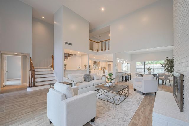 15600 Barkers Landing Road 20, Houston, TX 77079