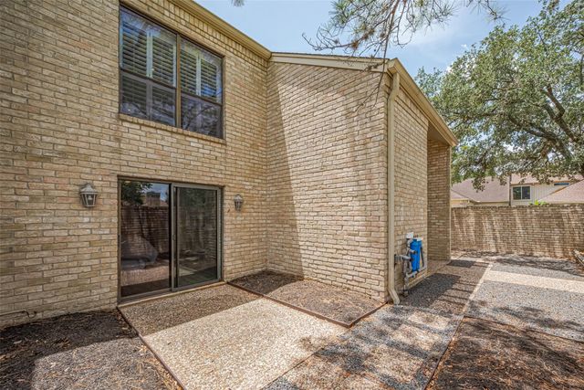 15600 Barkers Landing Road 20, Houston, TX 77079