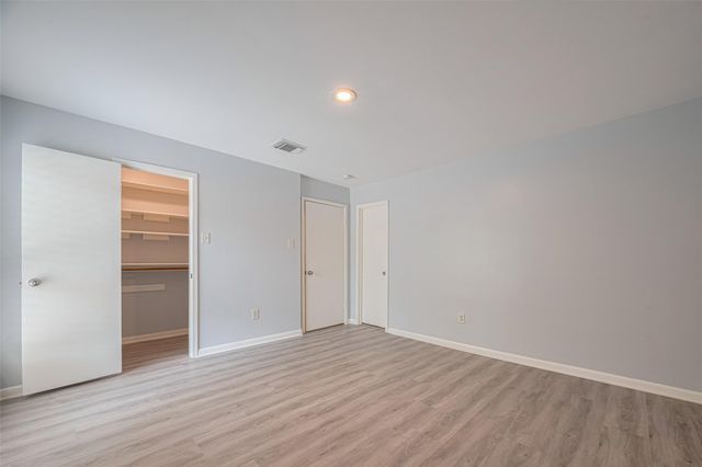 15600 Barkers Landing Road 20, Houston, TX 77079