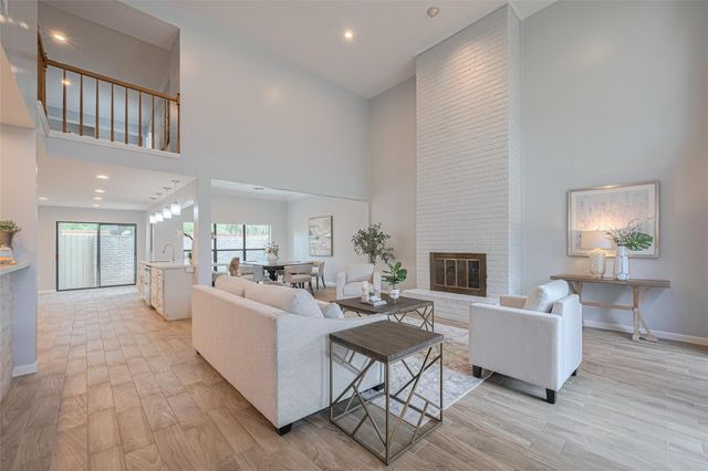 15600 Barkers Landing Road 20, Houston, TX 77079