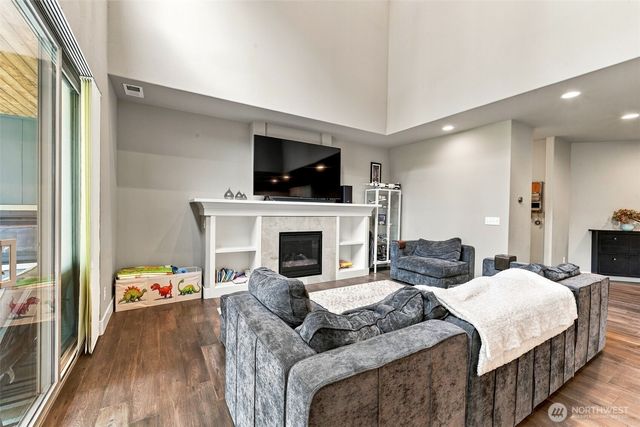 20013 145th Street E, Bonney Lake, WA 98391