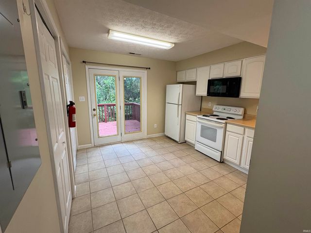 3469 S Oaklawn Circle, Bloomington, IN 47401