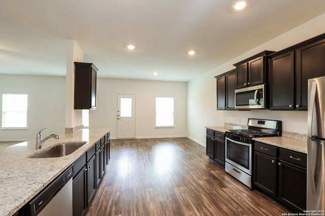 826 SHADY BRK, New Braunfels, TX 78132