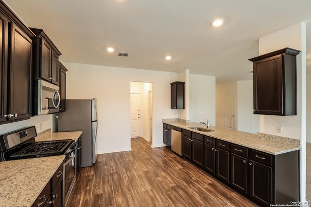 826 SHADY BRK, New Braunfels, TX 78132