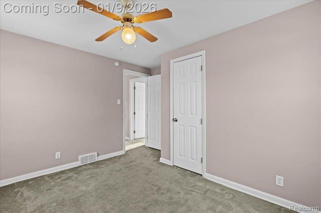 944 Kings Highway, Lincoln Park, MI 48146