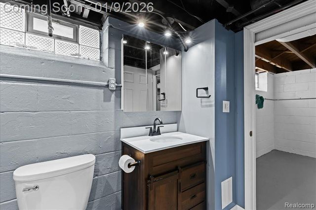 944 Kings Highway, Lincoln Park, MI 48146