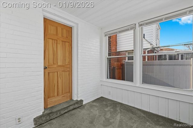 944 Kings Highway, Lincoln Park, MI 48146