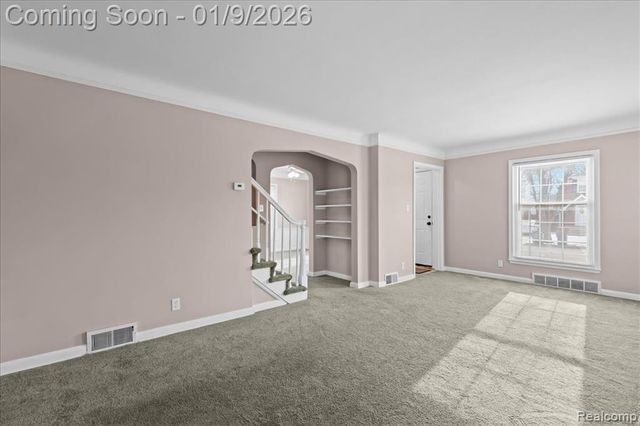 944 Kings Highway, Lincoln Park, MI 48146