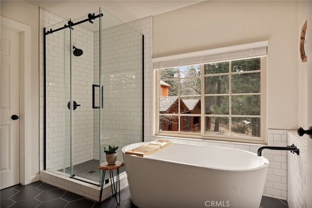 32425 Snowshoe, Running Springs, CA 92382