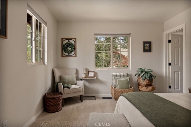 32425 Snowshoe, Running Springs, CA 92382