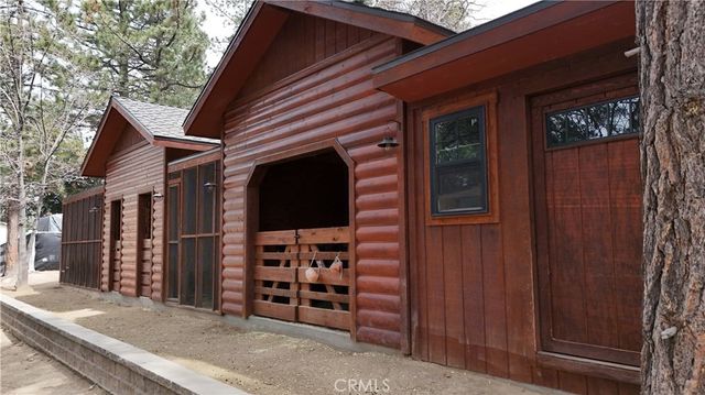 32425 Snowshoe, Running Springs, CA 92382