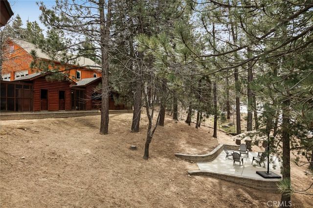 32425 Snowshoe, Running Springs, CA 92382