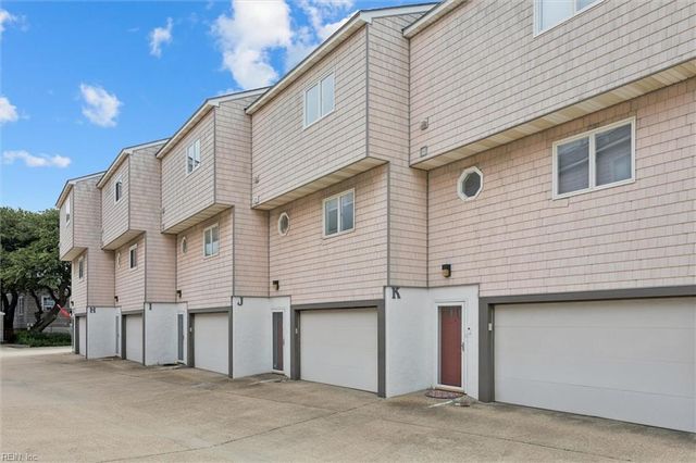 824 W Ocean View Ave Apt J, Norfolk, VA 23503